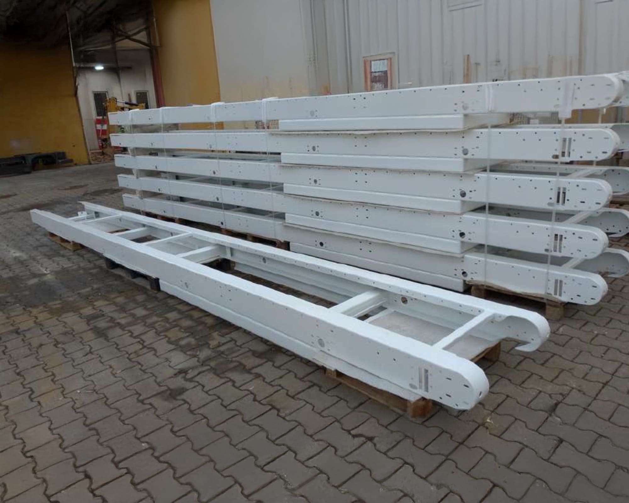 KONVEYÖR ŞASİLERİ